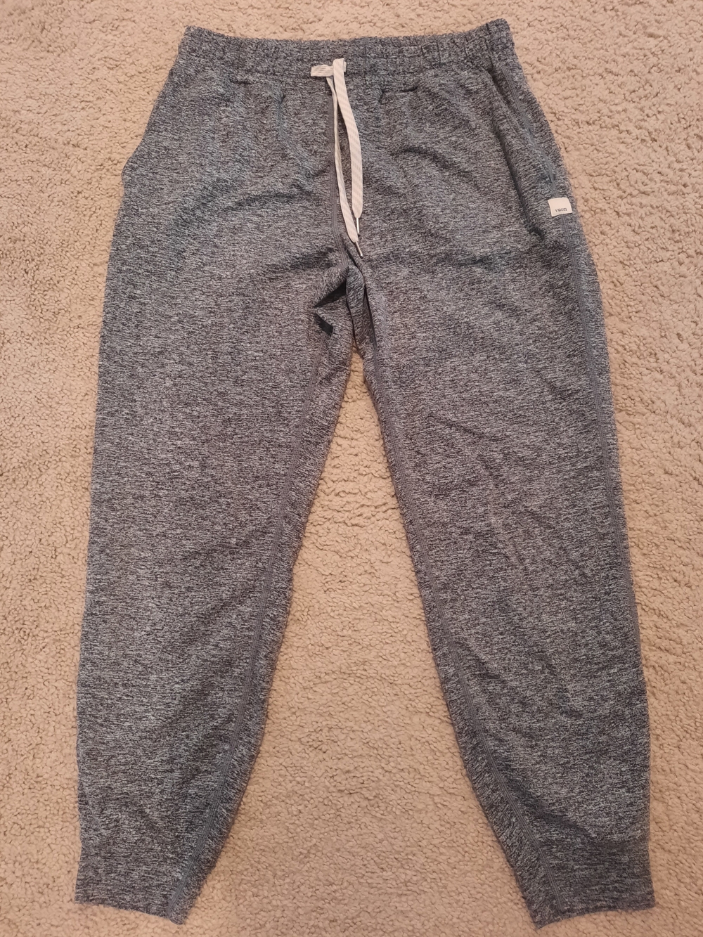 Vuori Heather Gray Women’s Jogger Track Pants